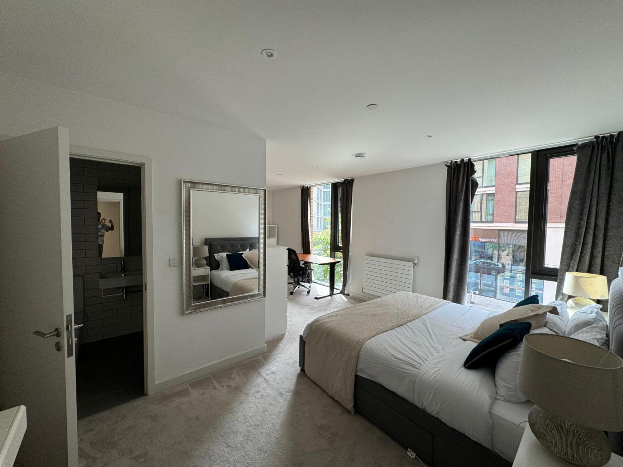 Riverside Suites And Apartments Лондон Екстер'єр фото